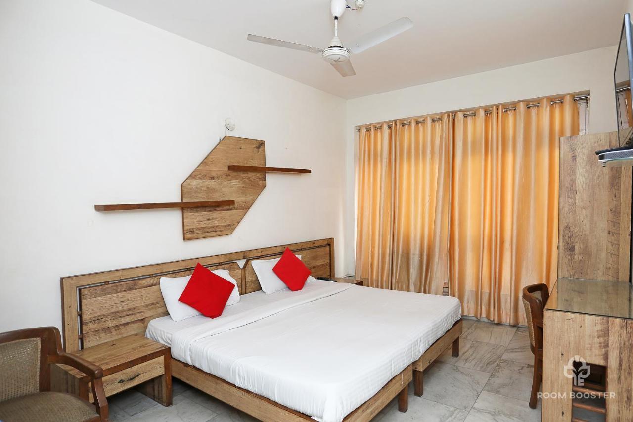 Hotel Inderlok Rishikesh Exterior photo